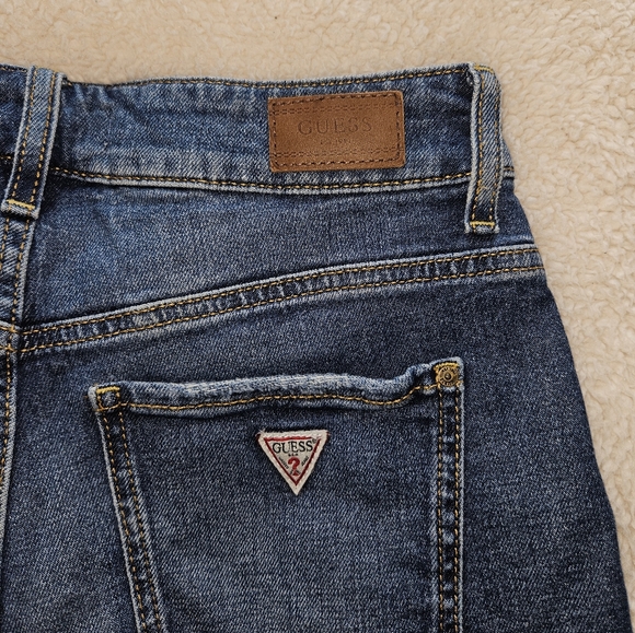 Guess Denim Shorts - Picture 3 of 4